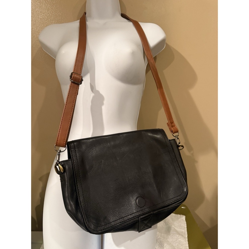 Madewell Black Leather Shoulder/Crossbody With Brown Strap Quality Craftsmanship